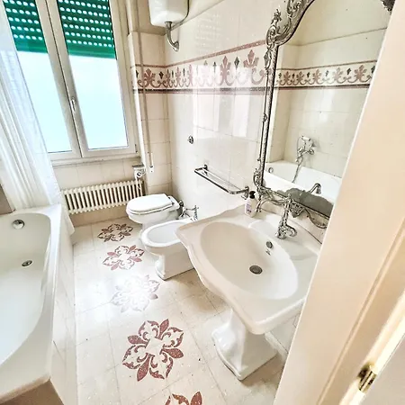 Realty Company Vittoria Apartman Róma